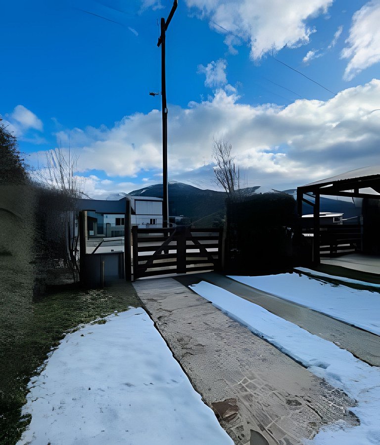 Alumine - alojamiento con wifi y vista a las montañas
