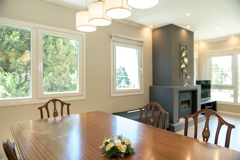 modern house on Av.Pioneros 5 minutes from downtown.grill