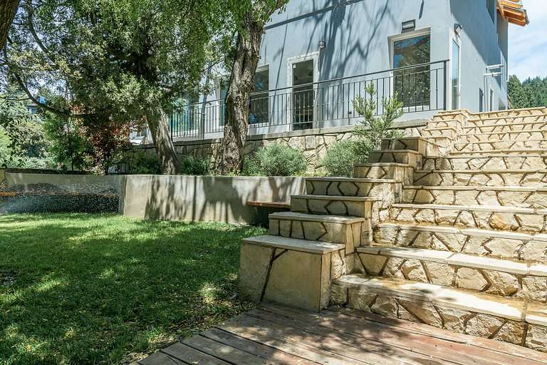 modern house on Av.Pioneros 5 minutes from downtown.grill