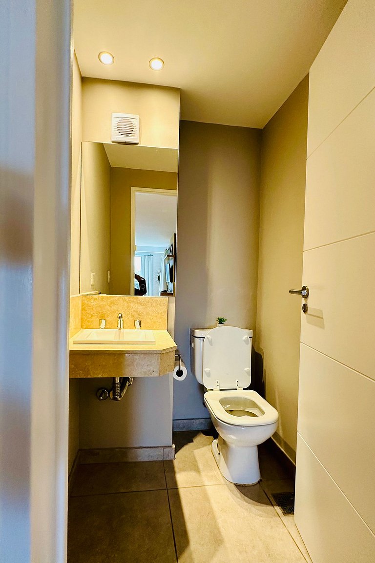 Apartamento boutique com vista para o lago, garagem, piscina
