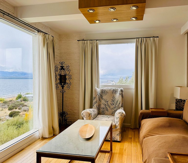 Boutique sobre el Lago Nahuel Huapi