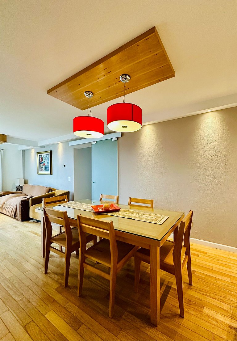 Apartamento boutique com vista para o lago, garagem, piscina