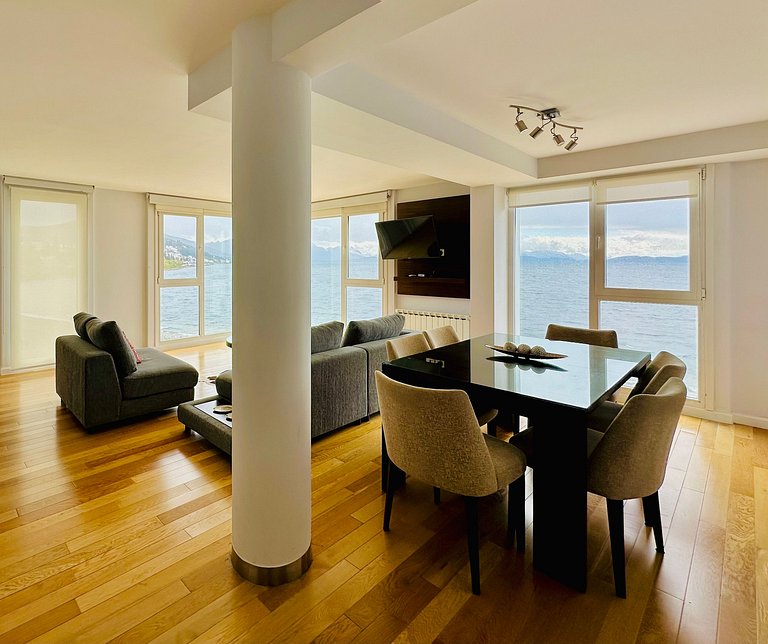 Oasis departamento sobre el Lago Nahuel Huapi
