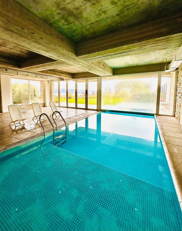 Oasis in front of the Lake with incredible views,pool,garage