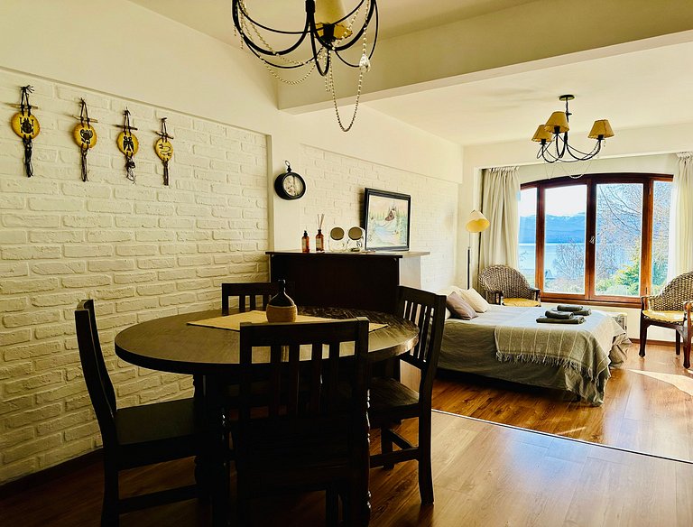 Saint Moritz Bariloche. Mtn and Lake Views.