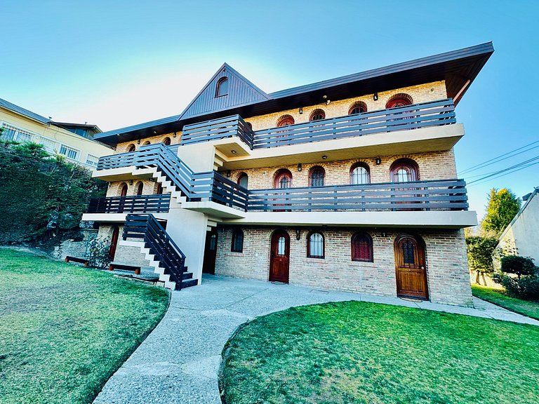 Saint Moritz Bariloche. Mtn and Lake Views.