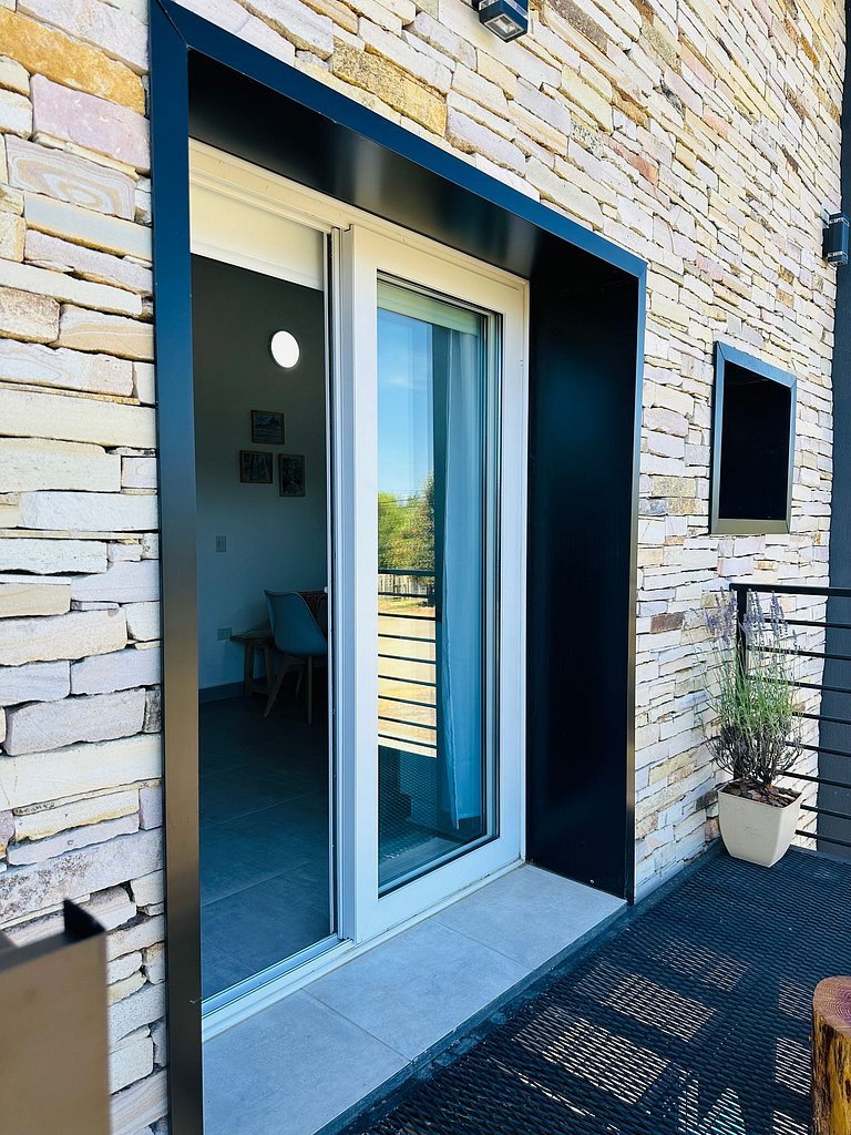 Refugio Base- dpto nuevo -balcon